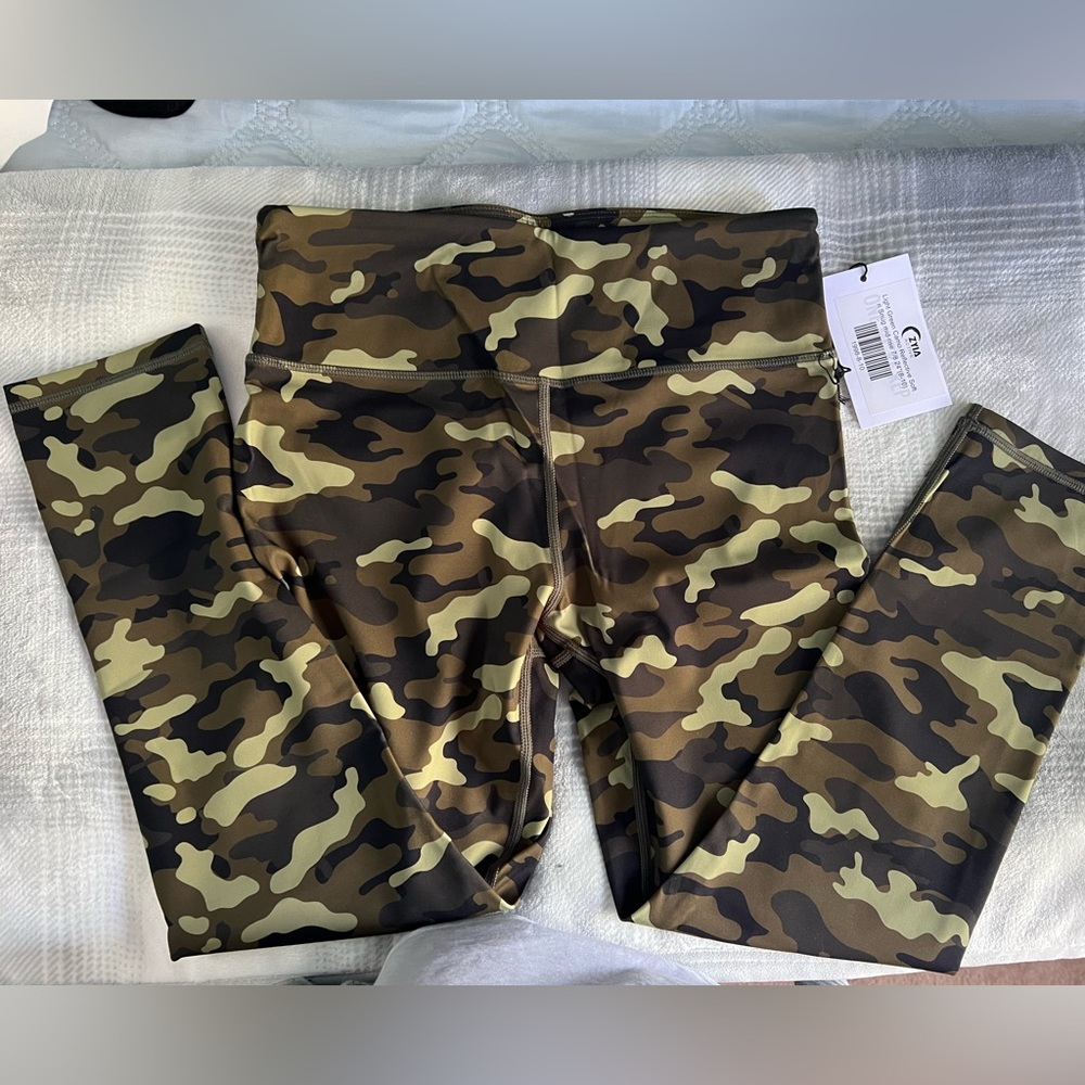Zyia Active 7/8 Camo Reflective